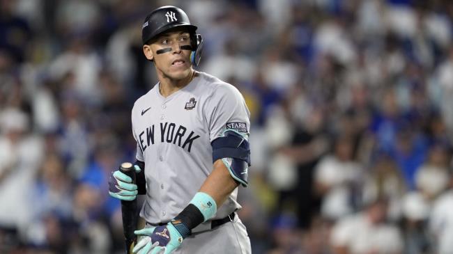 亚伦·贾奇（Aaron Judge）在他的第一次世界大赛中摇摇欲坠，洋基队也在随着他一起下沉